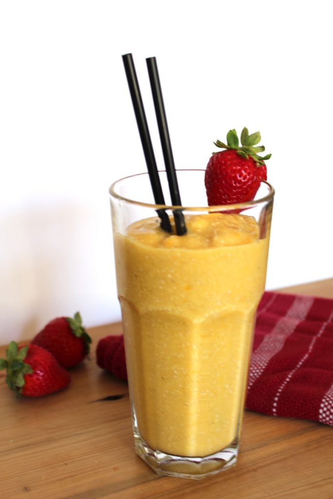 Mango-Oatmeal-Smoothie-IMG_0754