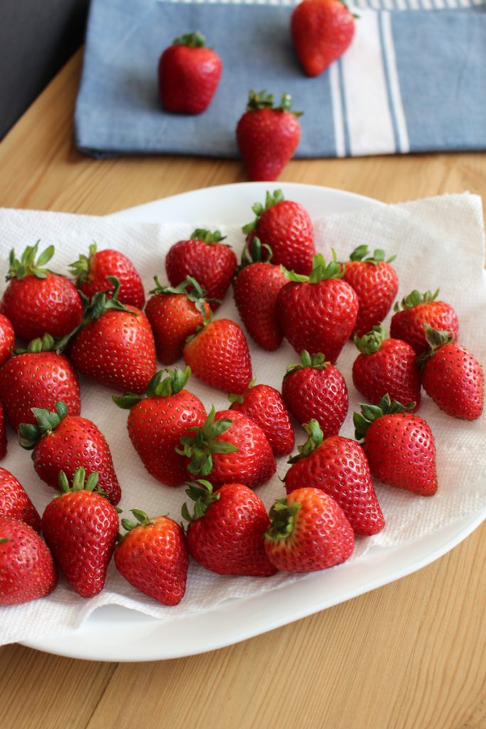 Chocolate-Covered-Strawberries-IMG_1770