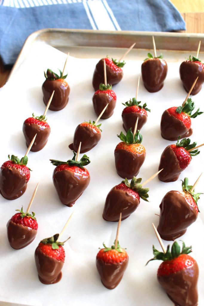 Chocolate-Covered-Strawberries-IMG_1827