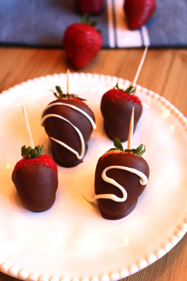 Chocolate-Covered-Strawberries-IMG_1851